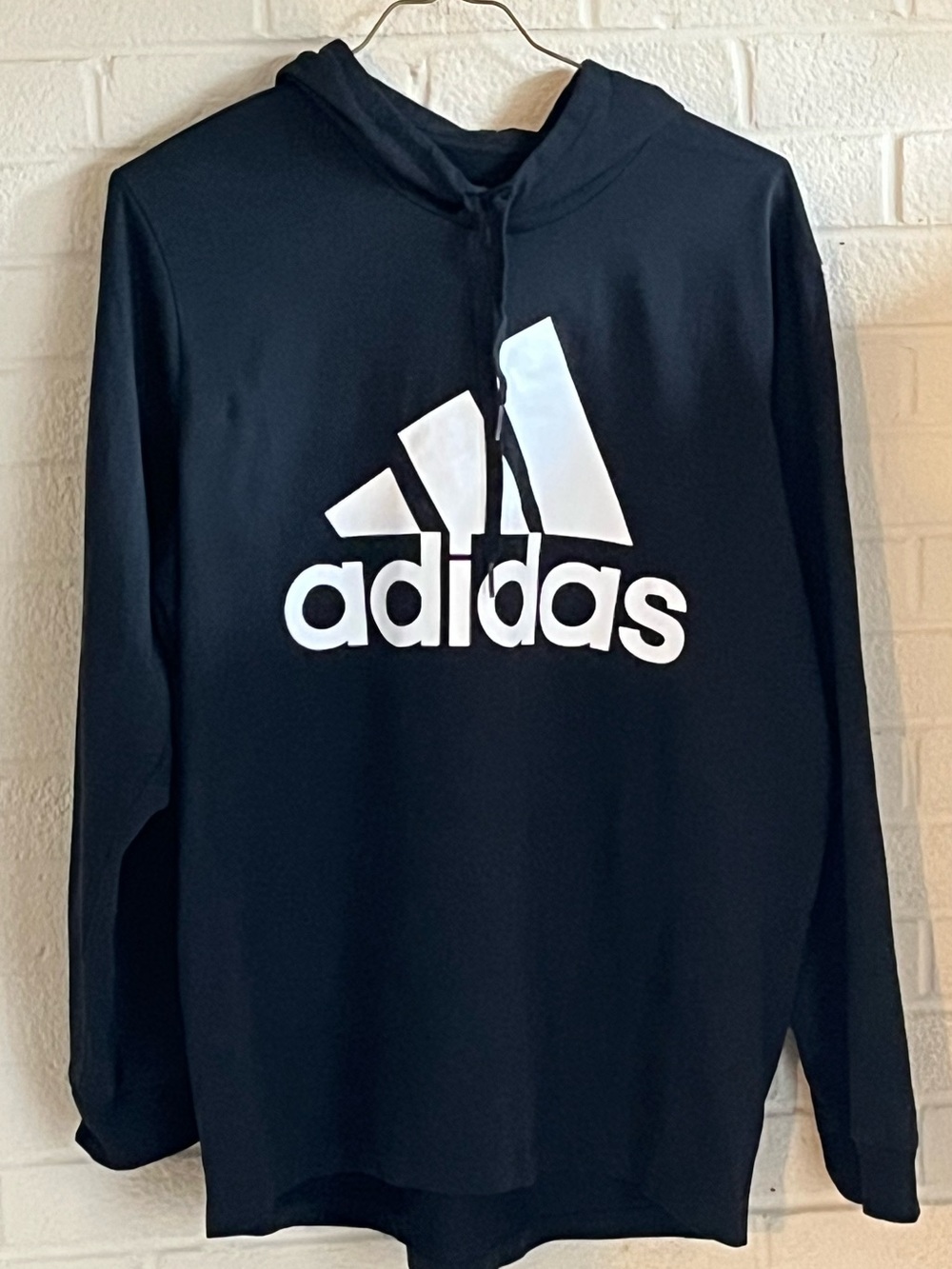 Adidas XL Menβs Black Hoodie